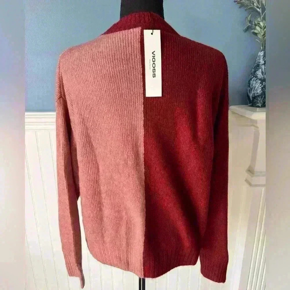 NWT Vigoss Block Crew Neck Sweater ~ Very Soft! ~ Medium - Picture 2 of 5